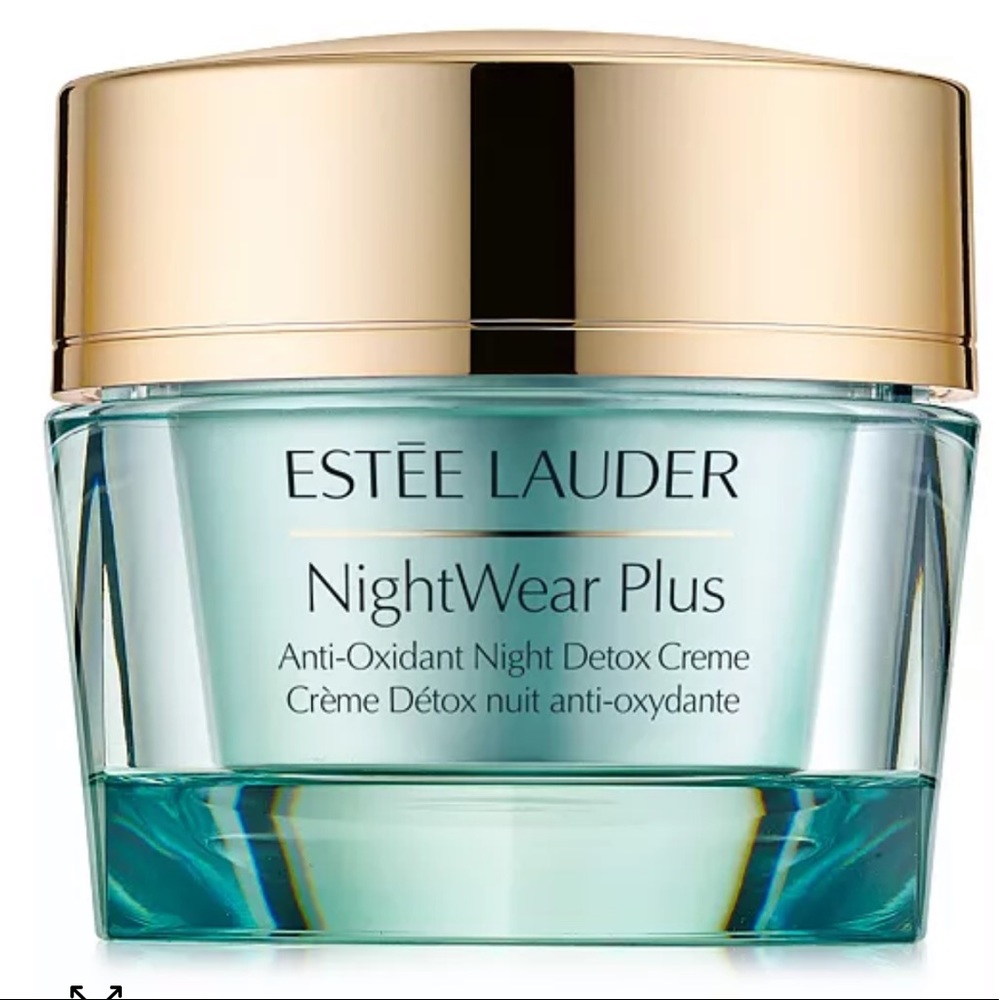 Estēe lauder nightwear plus